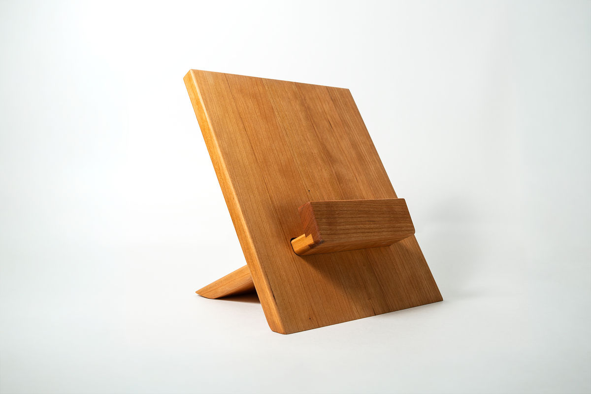 Adjustable Cookbook & Cutting Board Stand