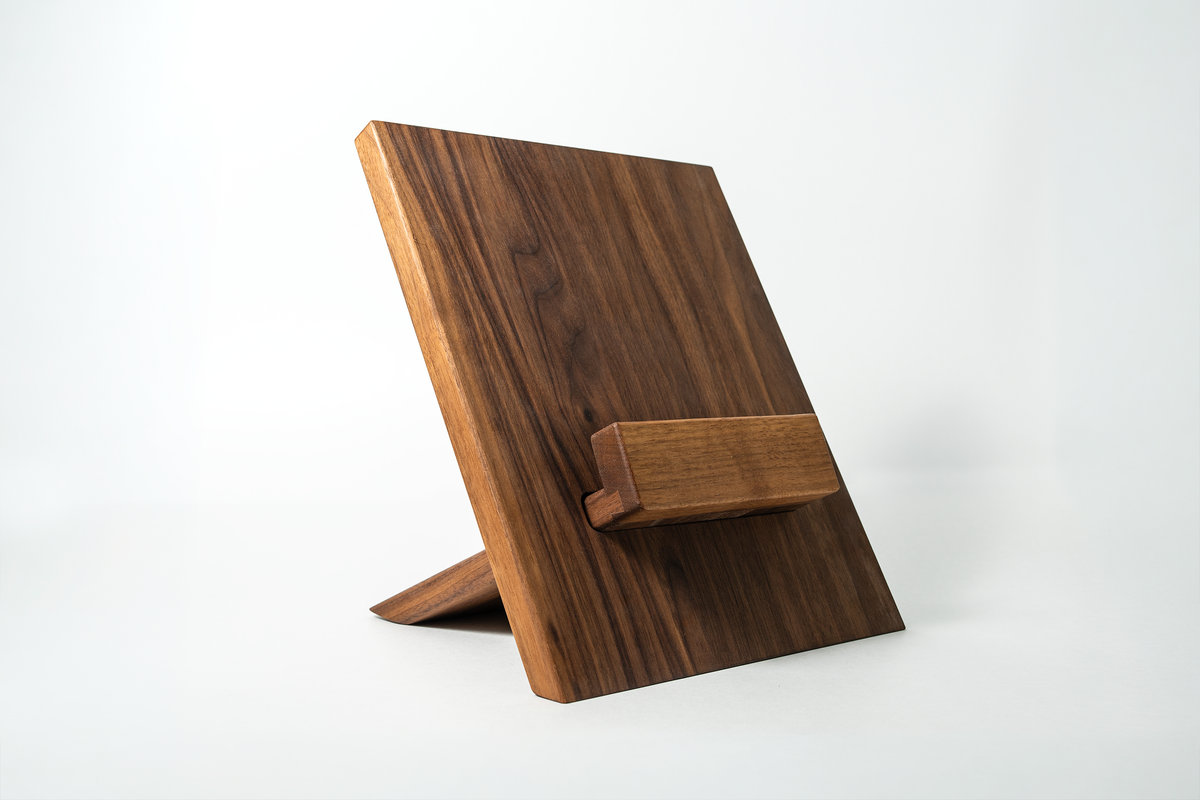 Adjustable Cookbook & Cutting Board Stand