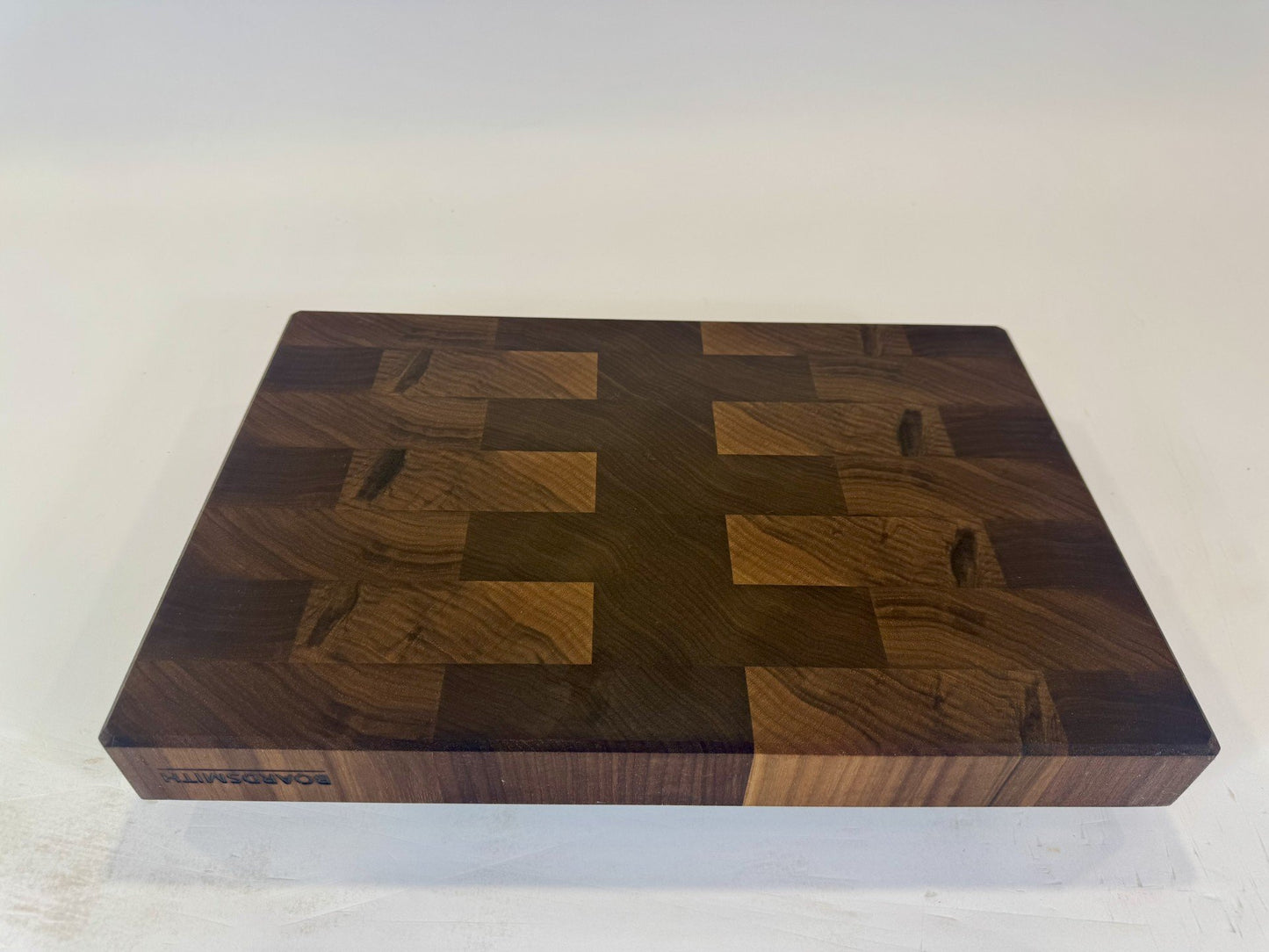 376-1 Walnut 18 x 12 x 2