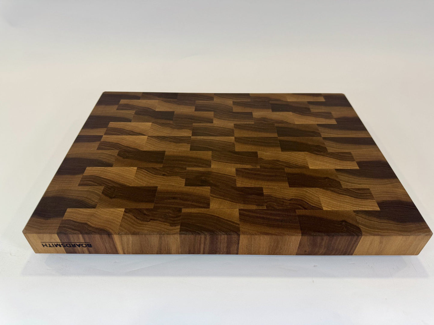406-1 Walnut 22 x 16 x 2