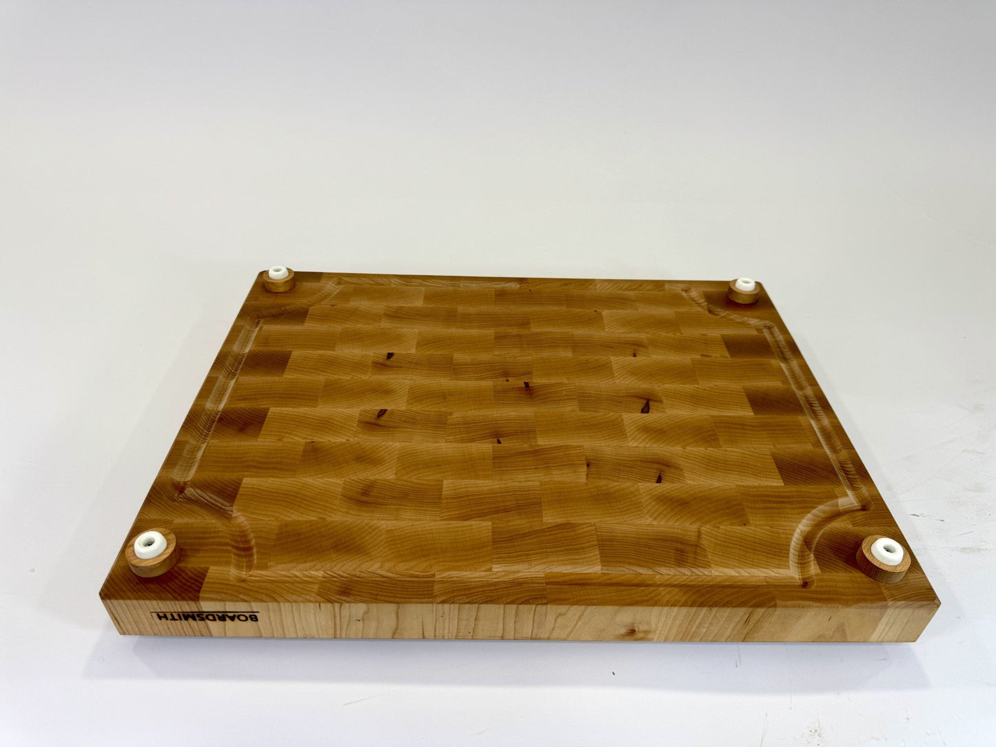 475 Maple 24 x 18 x 2 with Finger Groove, Bottom Groove & Feet
