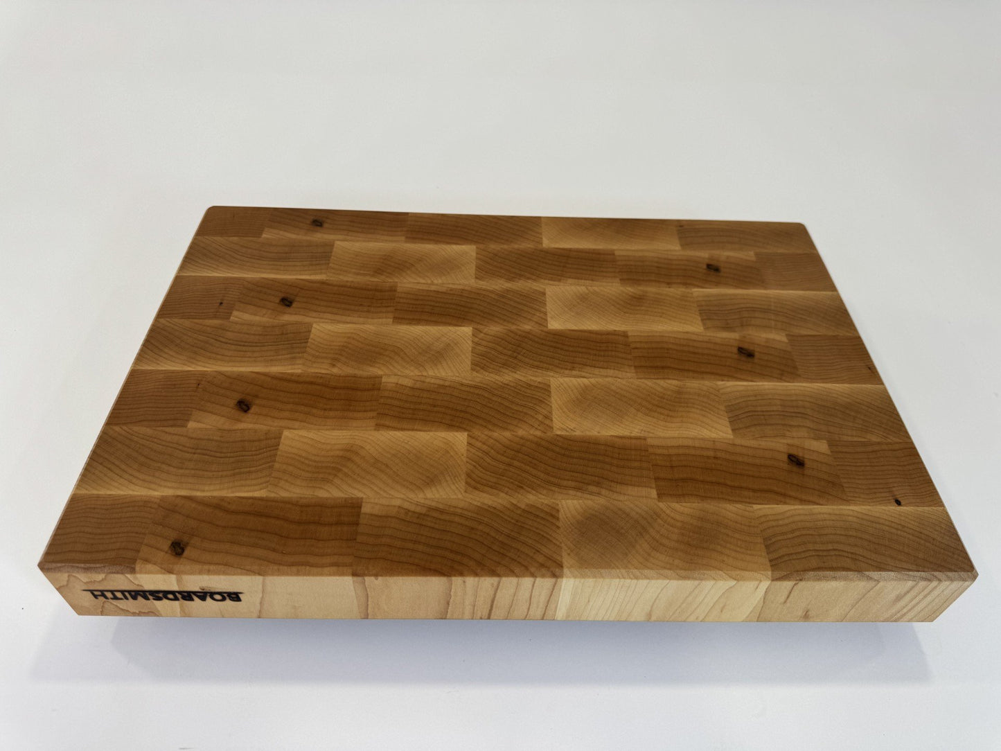 556 Maple 18 x 12 x 2