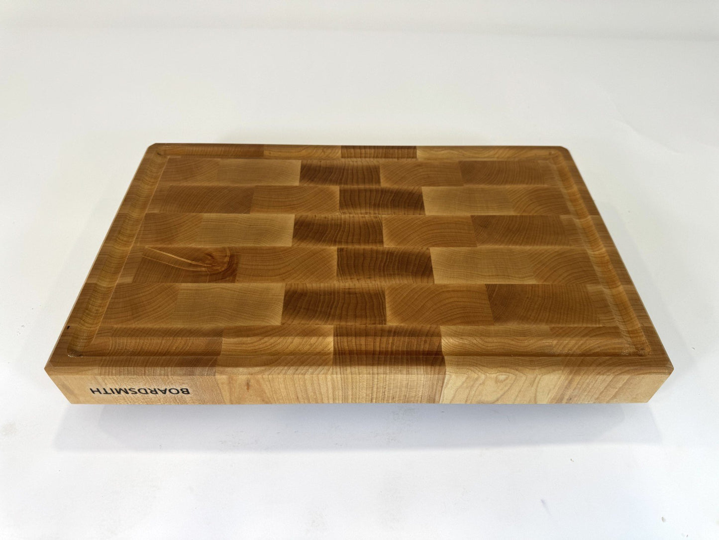 626 Maple with Bottom Perimeter Groove & Finger Grooves