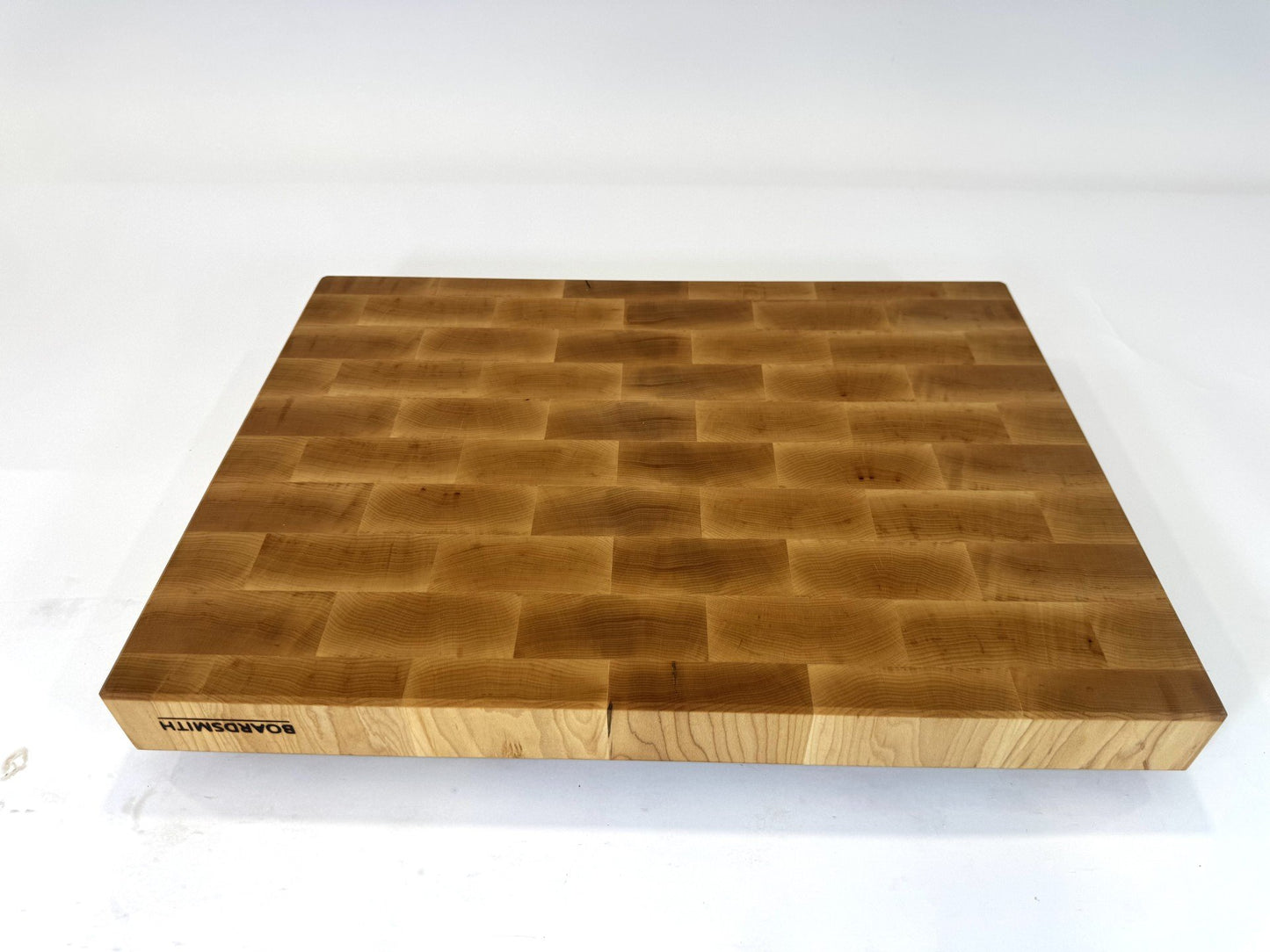 704 Maple 22 x 16 x 2