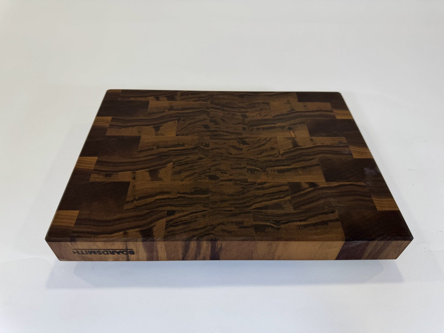 740 Walnut 16.25 x 12 x 2