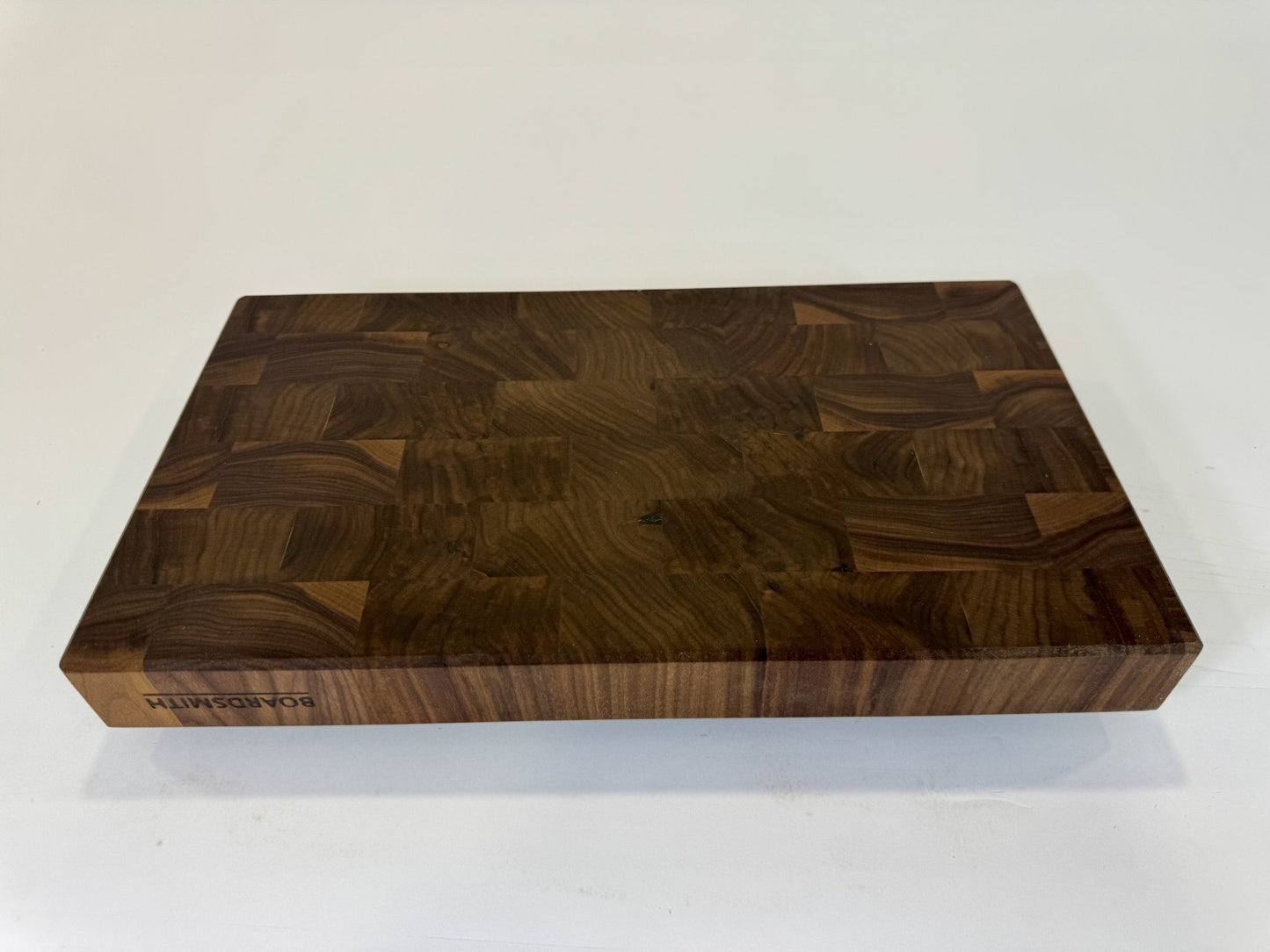 753 Walnut 18 x 10 x 2