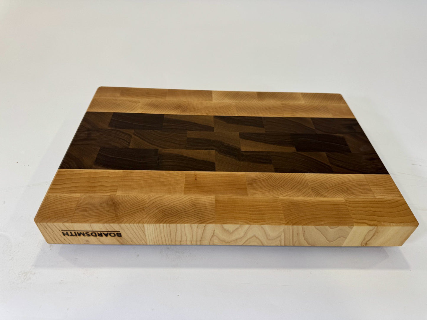 765 Walnut & Maple 18 x 12 x 2