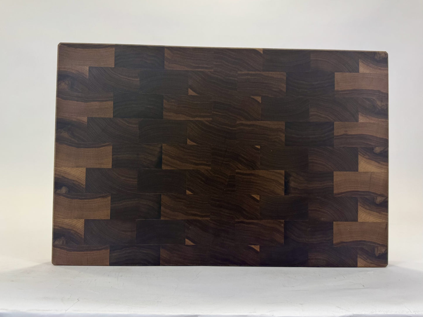 100 Walnut 22 x 14 1/2 x 2