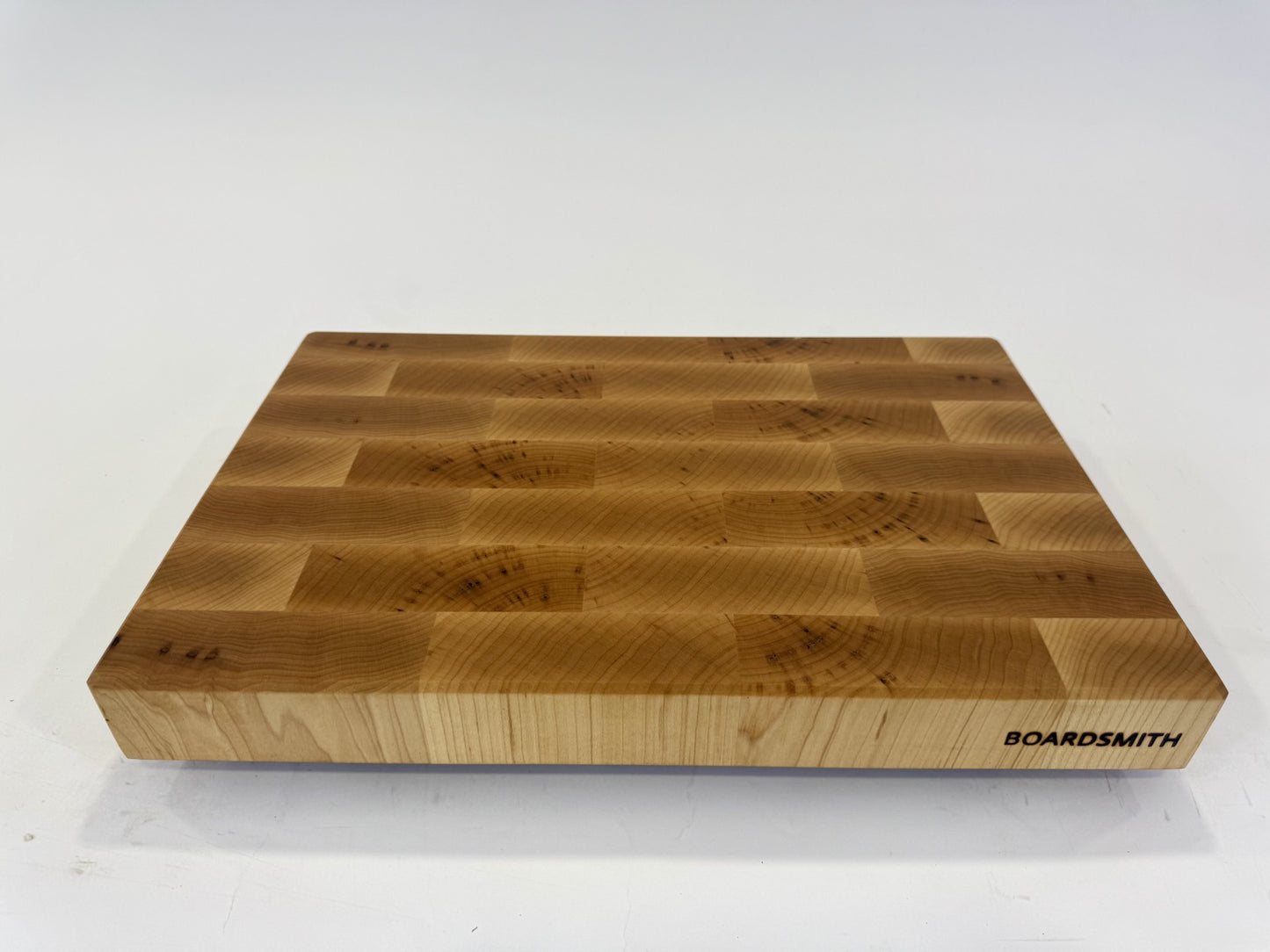 107 Maple 18 x 12 x 2 with Feet