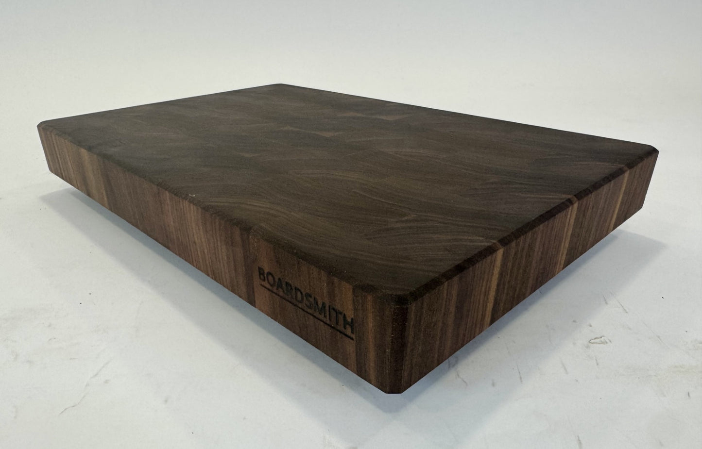 122 Walnut 18 x 12 x 2