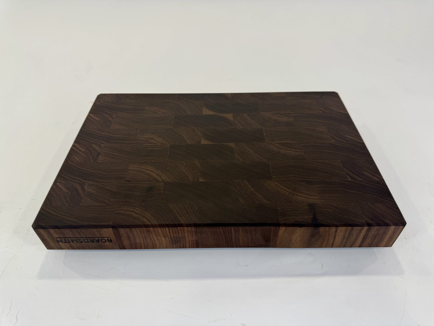 122 Walnut 18 x 12 x 2