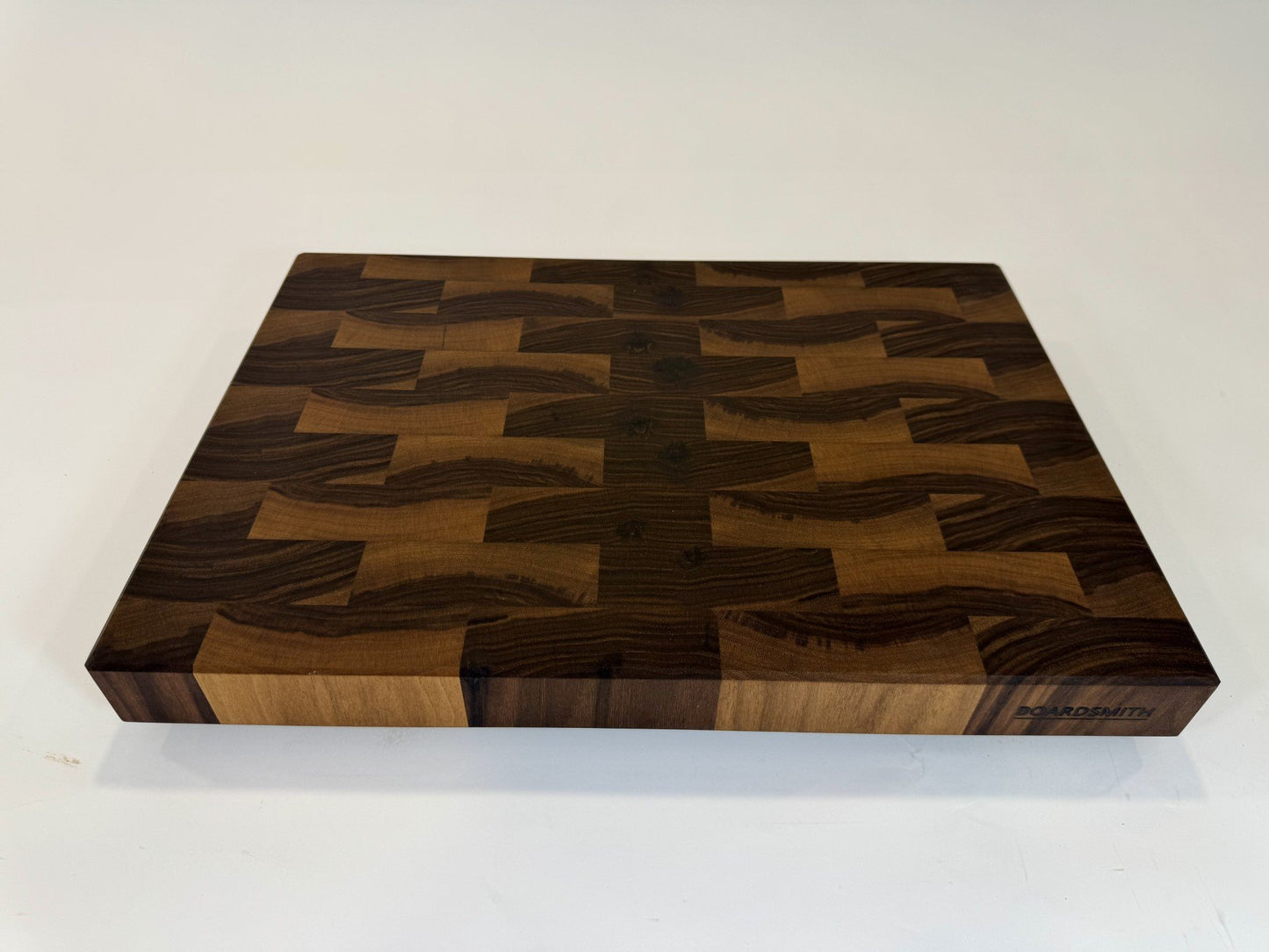 197 Walnut 22 x 15.5 x 2
