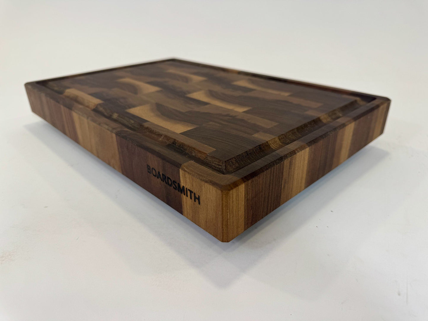 221-1 Walnut 18 x 12 x 2 with Juice Groove One-Off