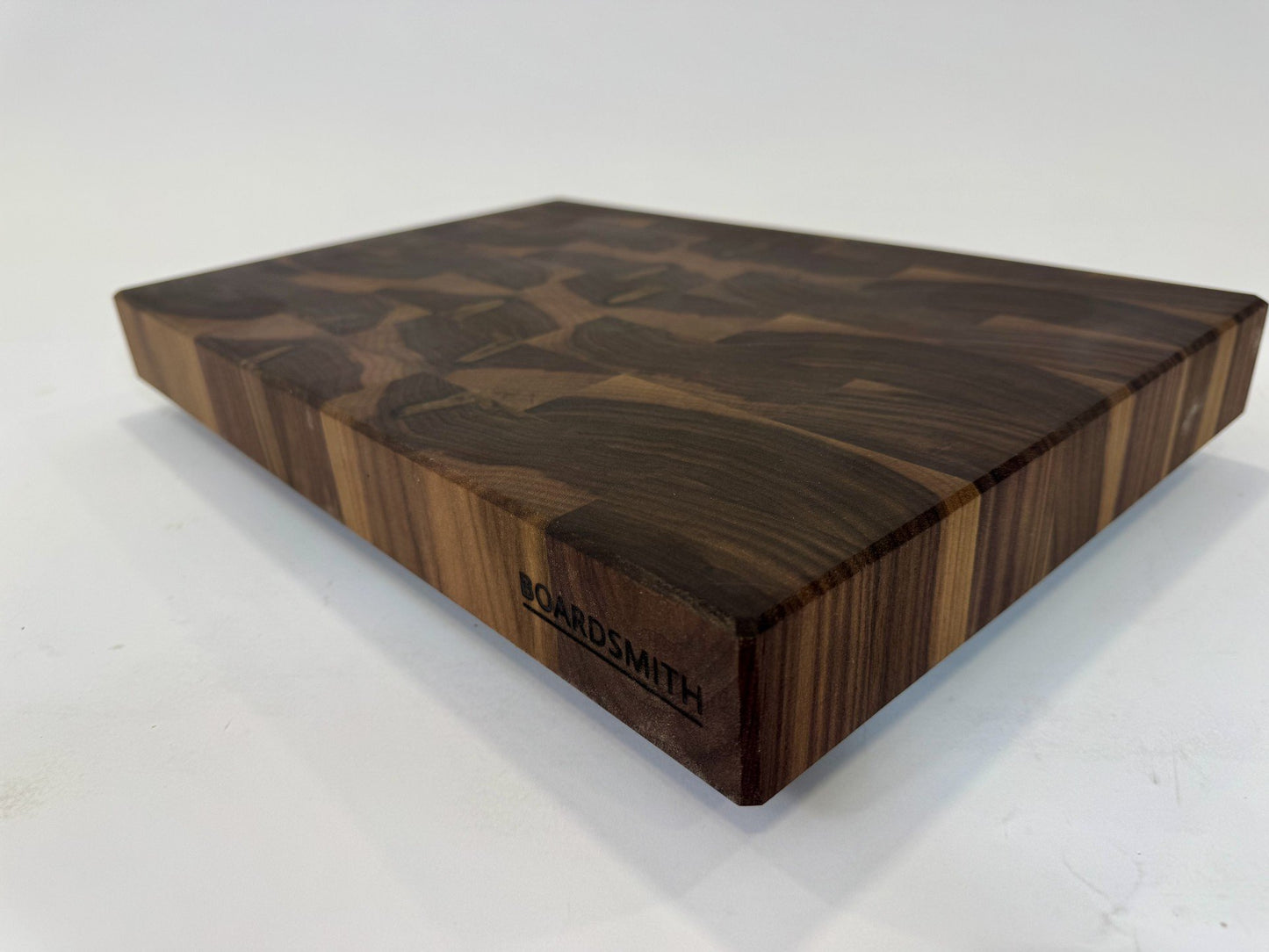 225-1 Walnut 18 x 12 x 2