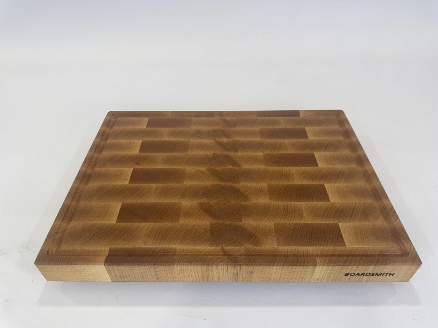 247-1 Maple 22 x 16 x 2 with Finger Grooves, Juice Groove & Feet