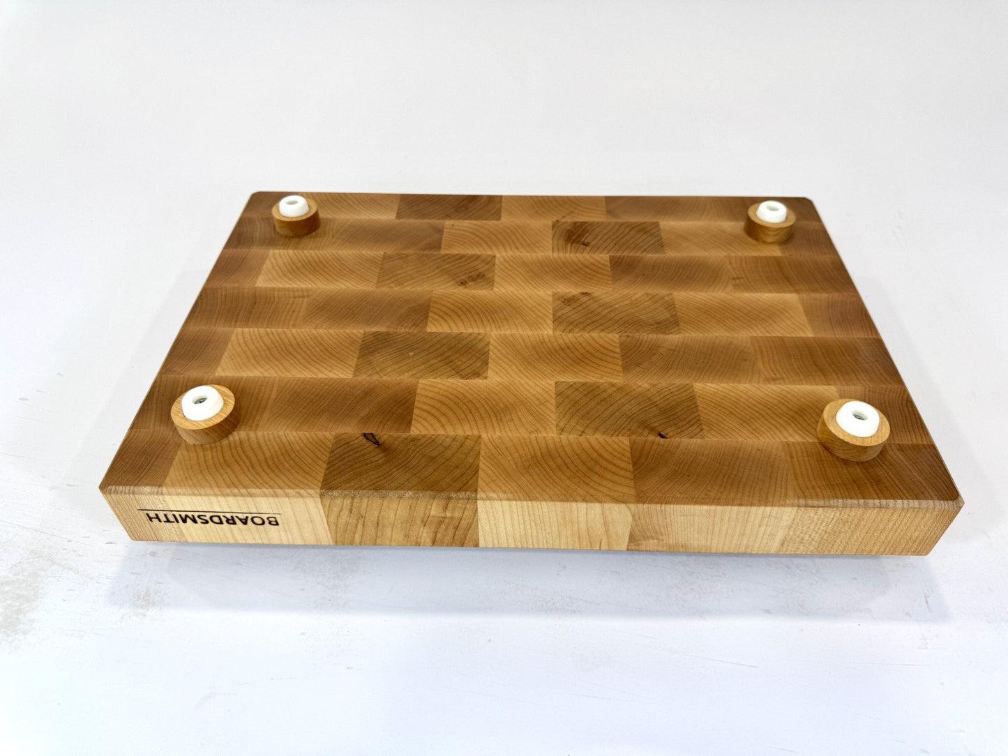 347-1 Maple 18 x 12 x 2 with Feet