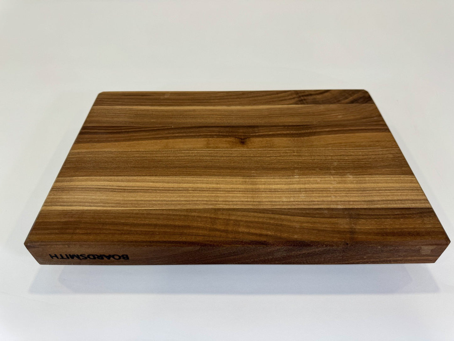 358-1 Walnut Edge Grain with Finger Grooves 15 x 10 x 1.5