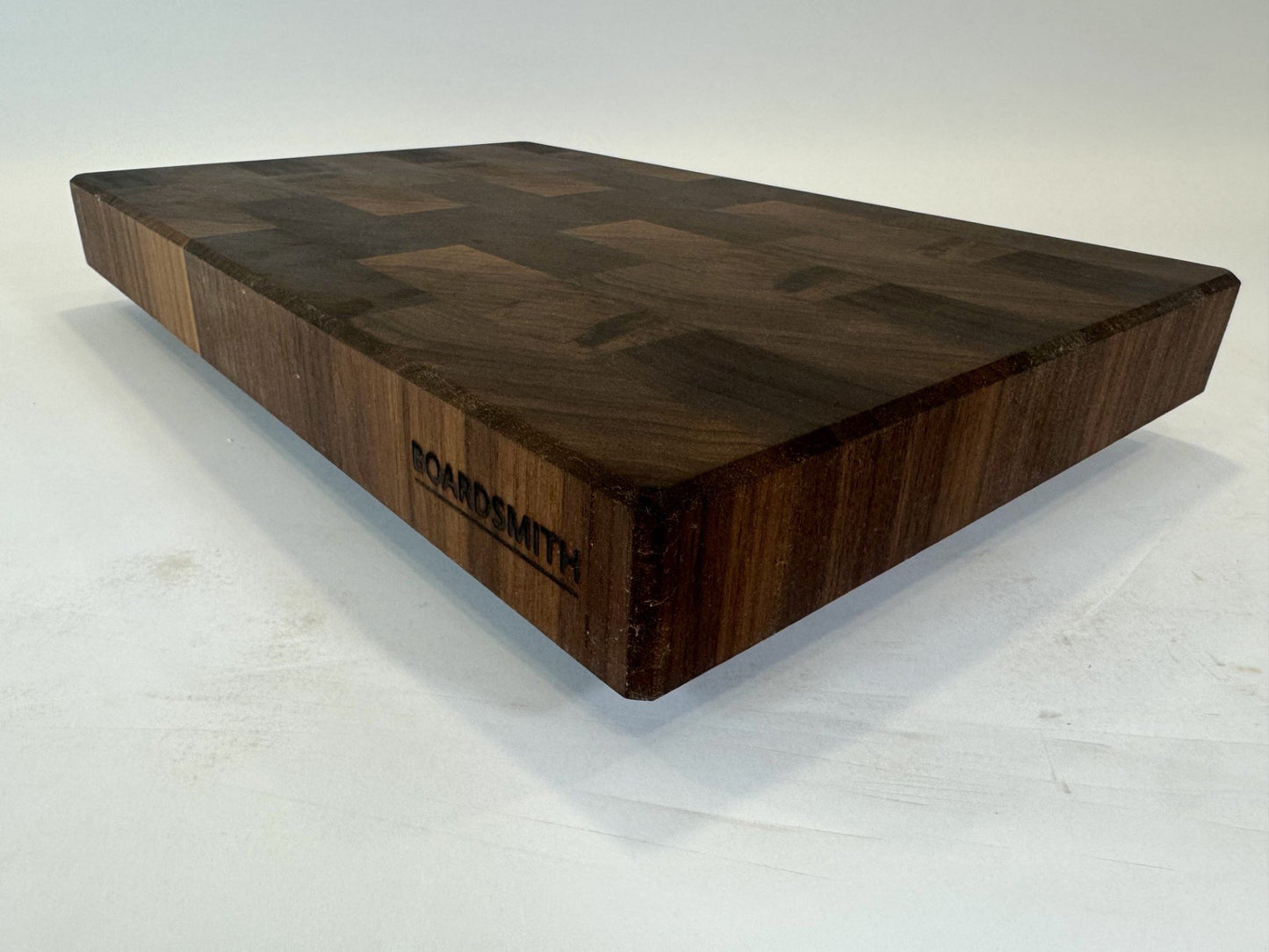376-1 Walnut 18 x 12 x 2