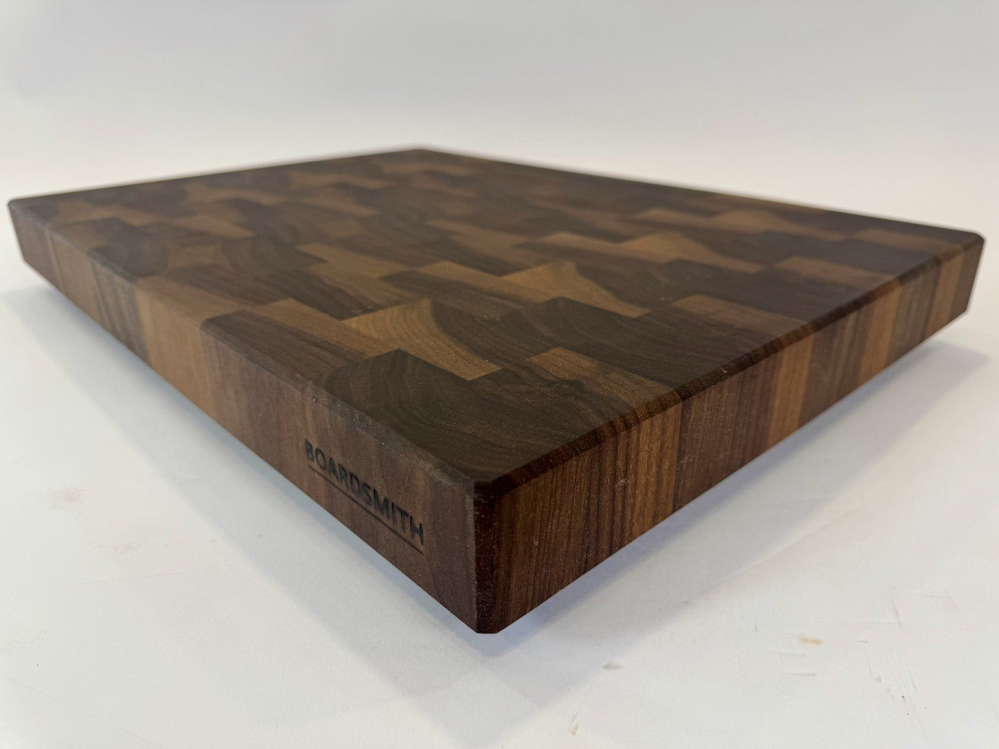 404-1 Walnut 22 x 16 x 2