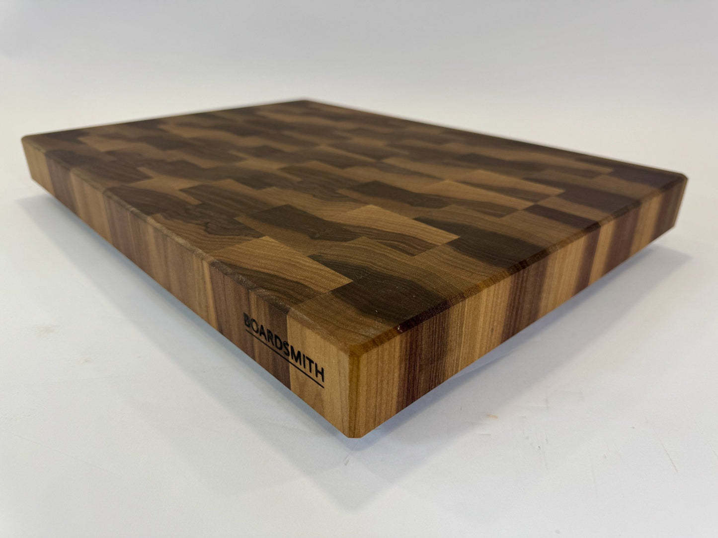 406-1 Walnut 22 x 16 x 2
