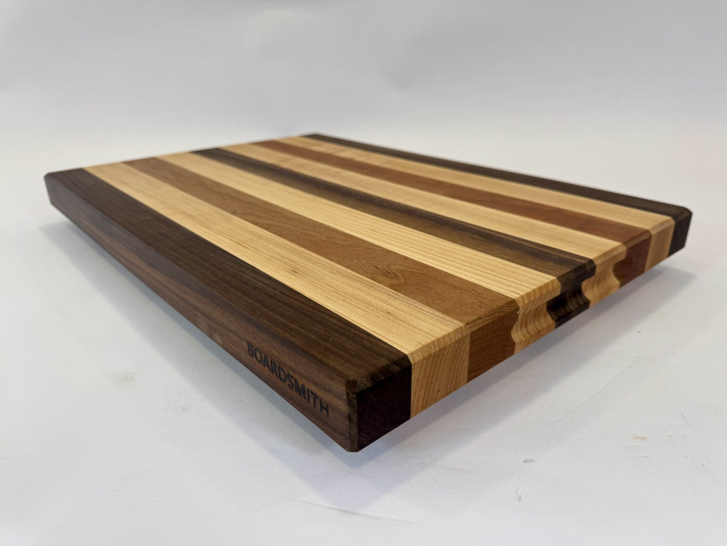 411-1 Mixed Stripe Edge Grain with Finger Grooves 21.25 x 15 x 1.5