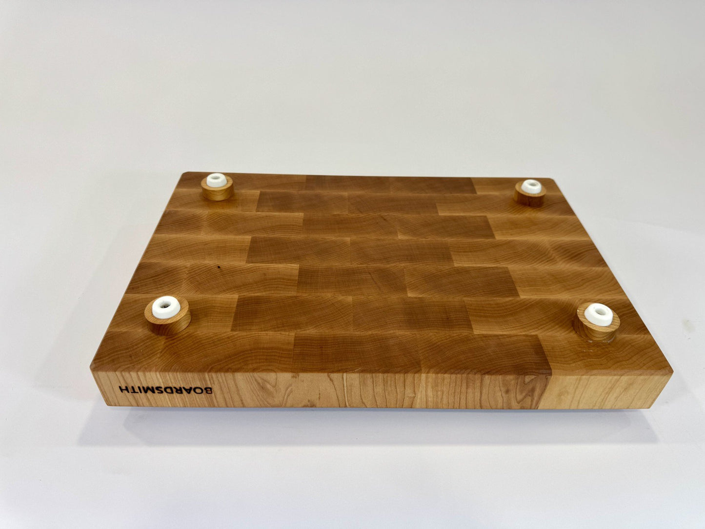 460 Maple 18 x 12 x 2 with Juice Groove and Feet