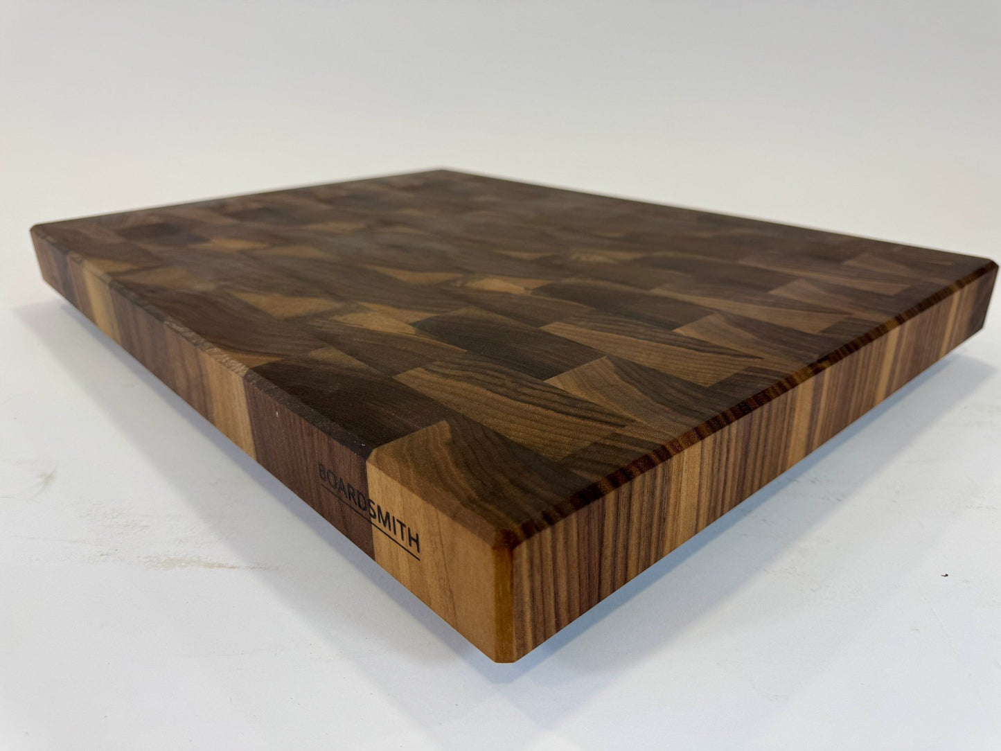 469 Walnut 24 x 18 x 2