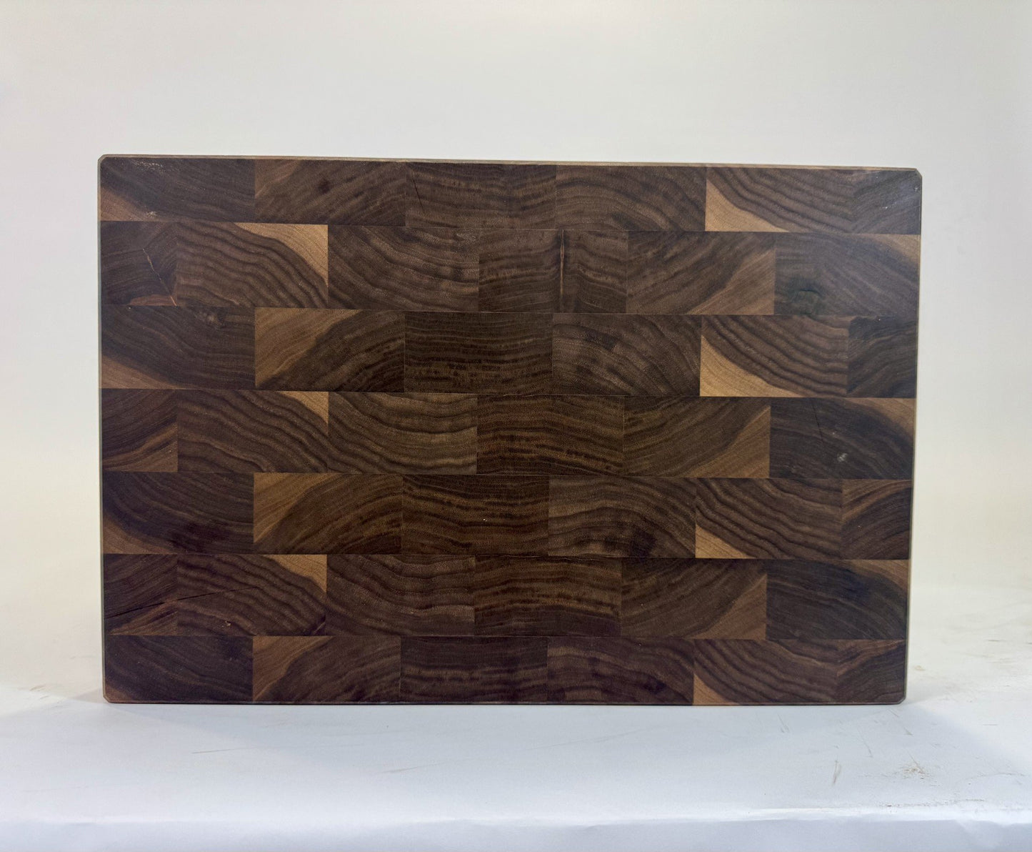 497 Walnut 18 x 12 x 2
