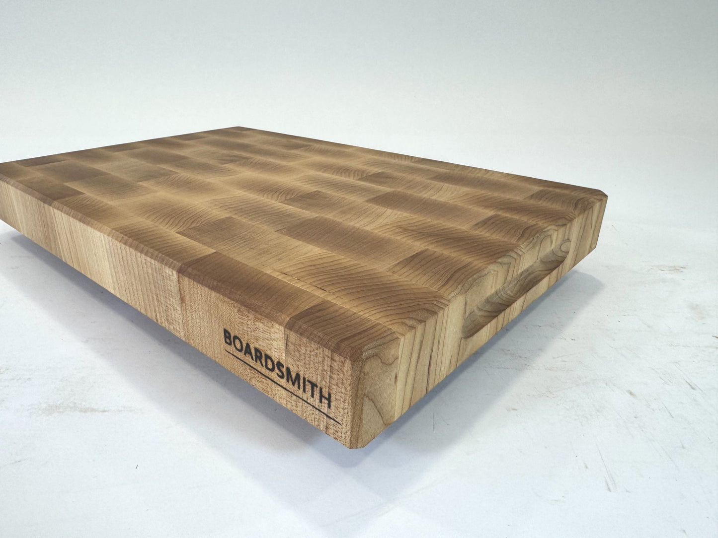 525 Maple 18 x 12 x 2 with Finger & Bottom Perimeter Grooves