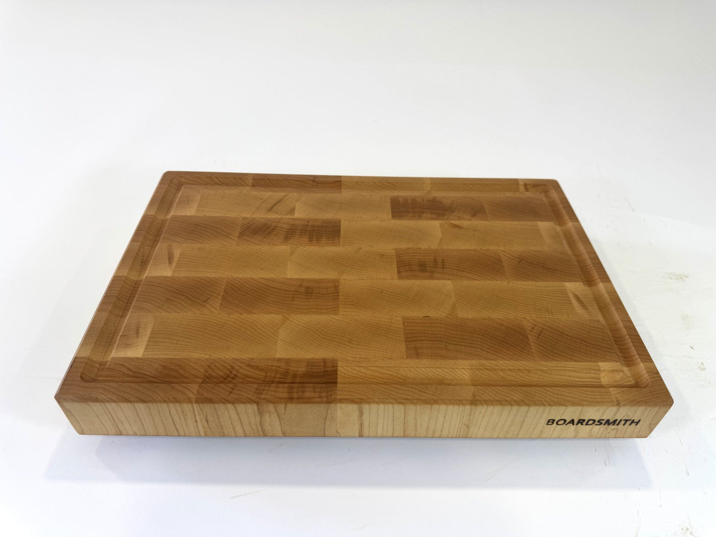 526 Maple 18 x 12 x 2 with Perimeter & Finger Grooves with Feet