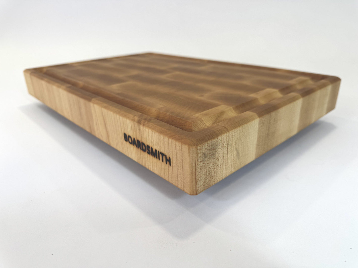 549 Maple 18 x 12 x 2 with Juice Groove & Feet
