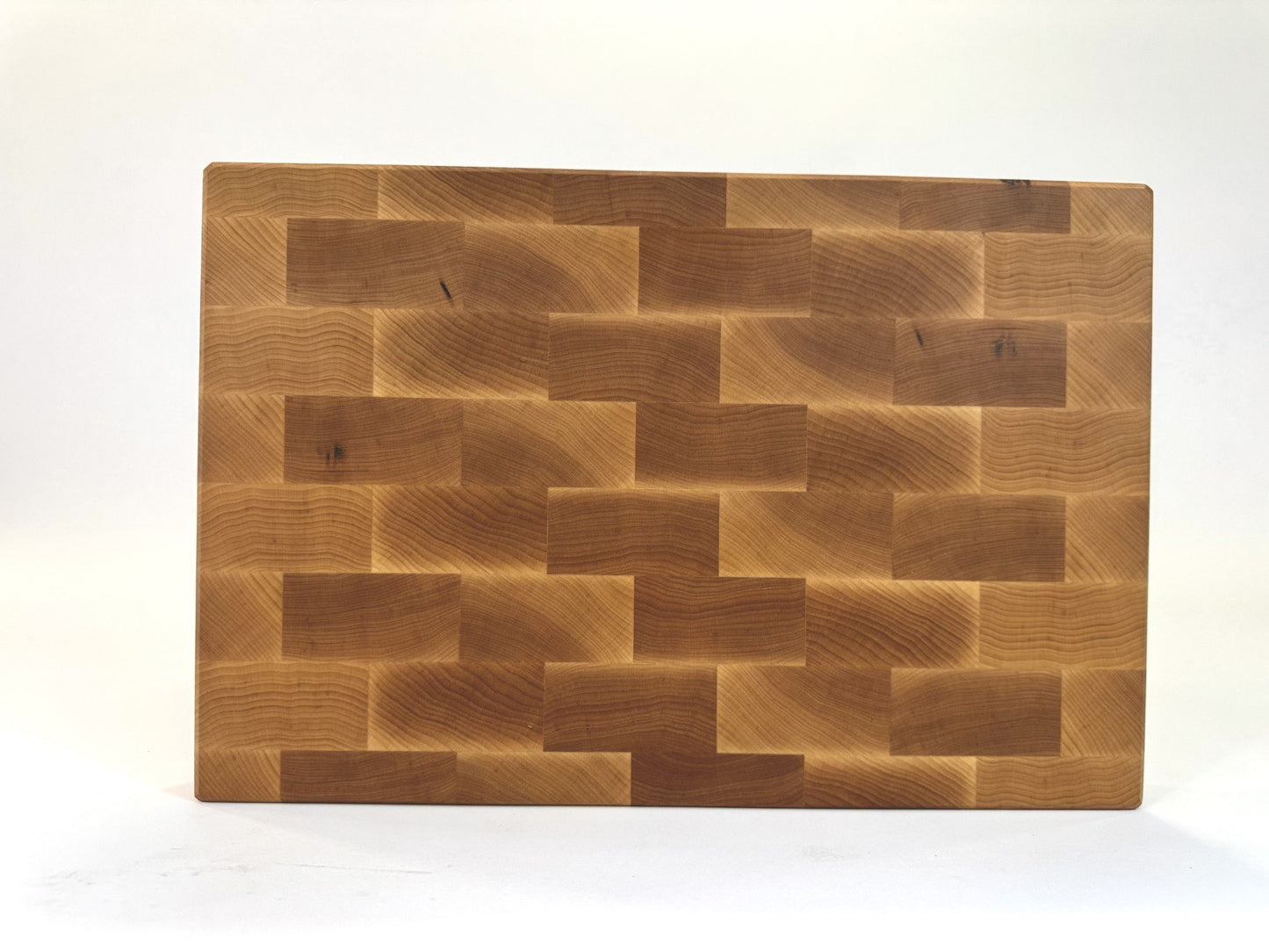 550 Maple 18 x 12 x 2 with Finger Grooves & Feet