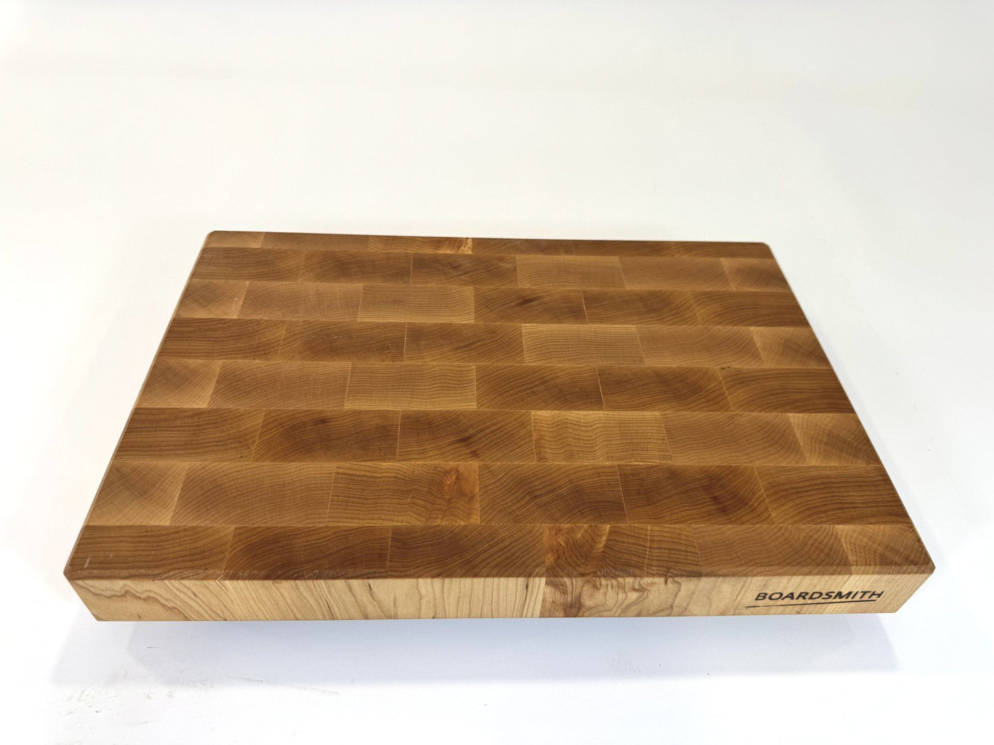 551 Maple 18 x 12 x 2 with Bottom Groove & Feet