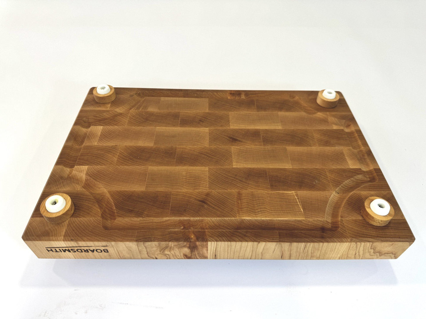 551 Maple 18 x 12 x 2 with Bottom Groove & Feet