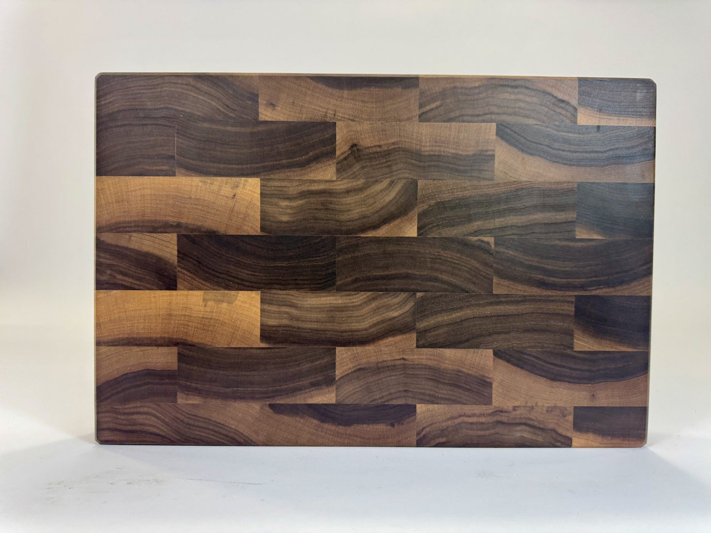 552 Walnut 18 x 12 x 2
