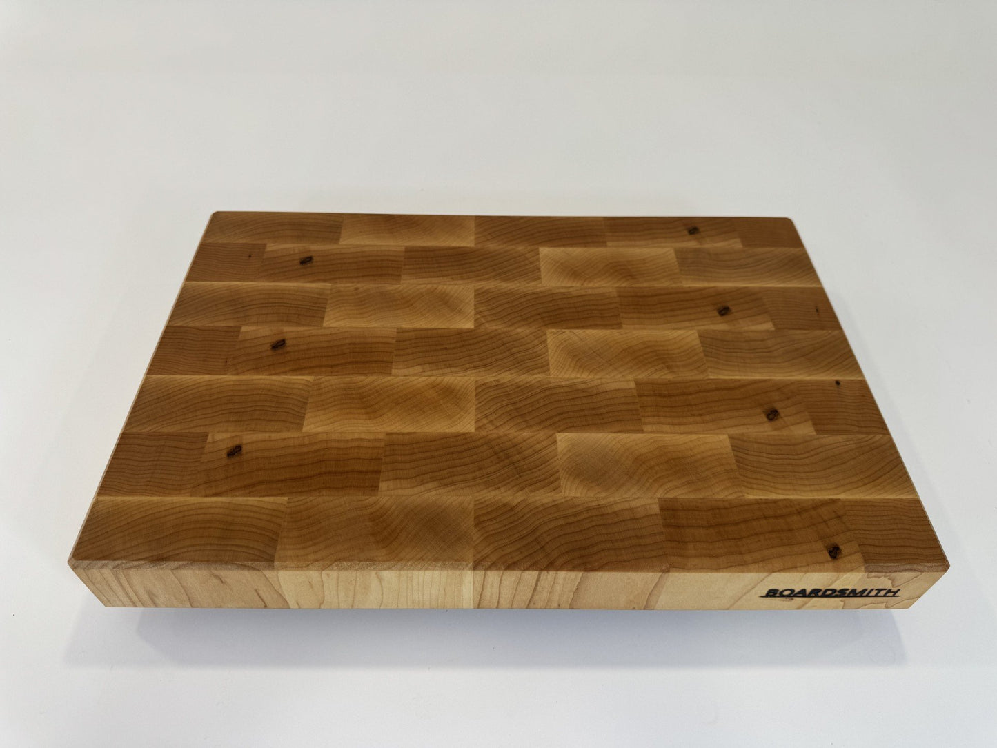 556 Maple 18 x 12 x 2