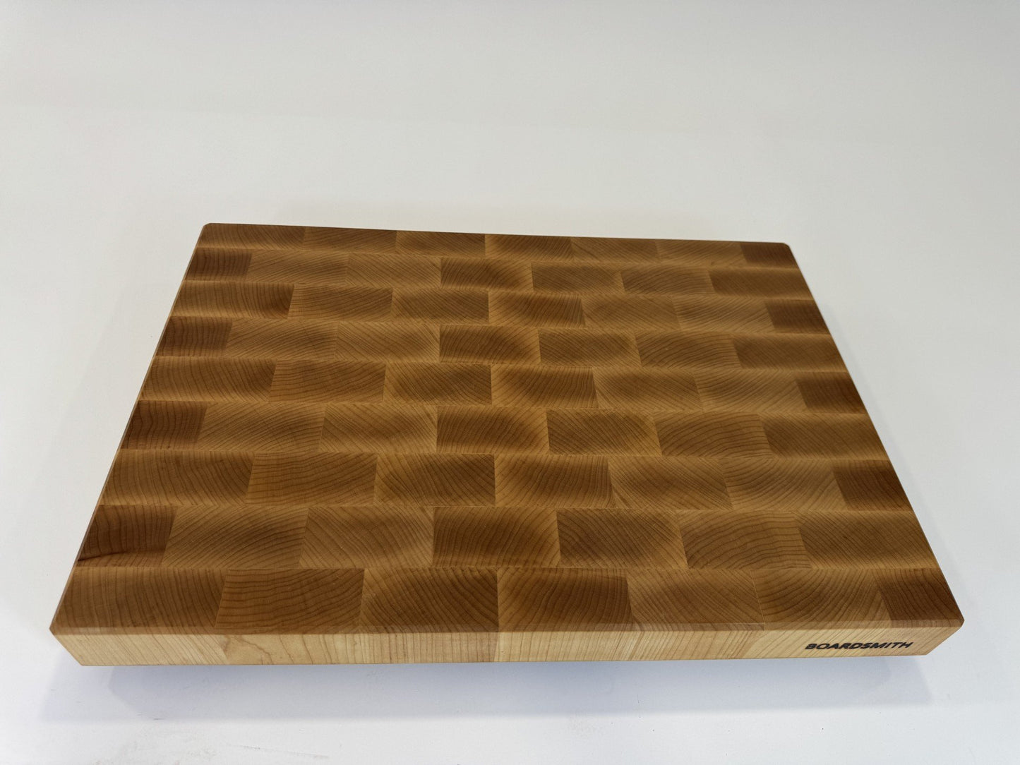 564 Maple 22 x 16 x 2 with Finger Grooves & Feet