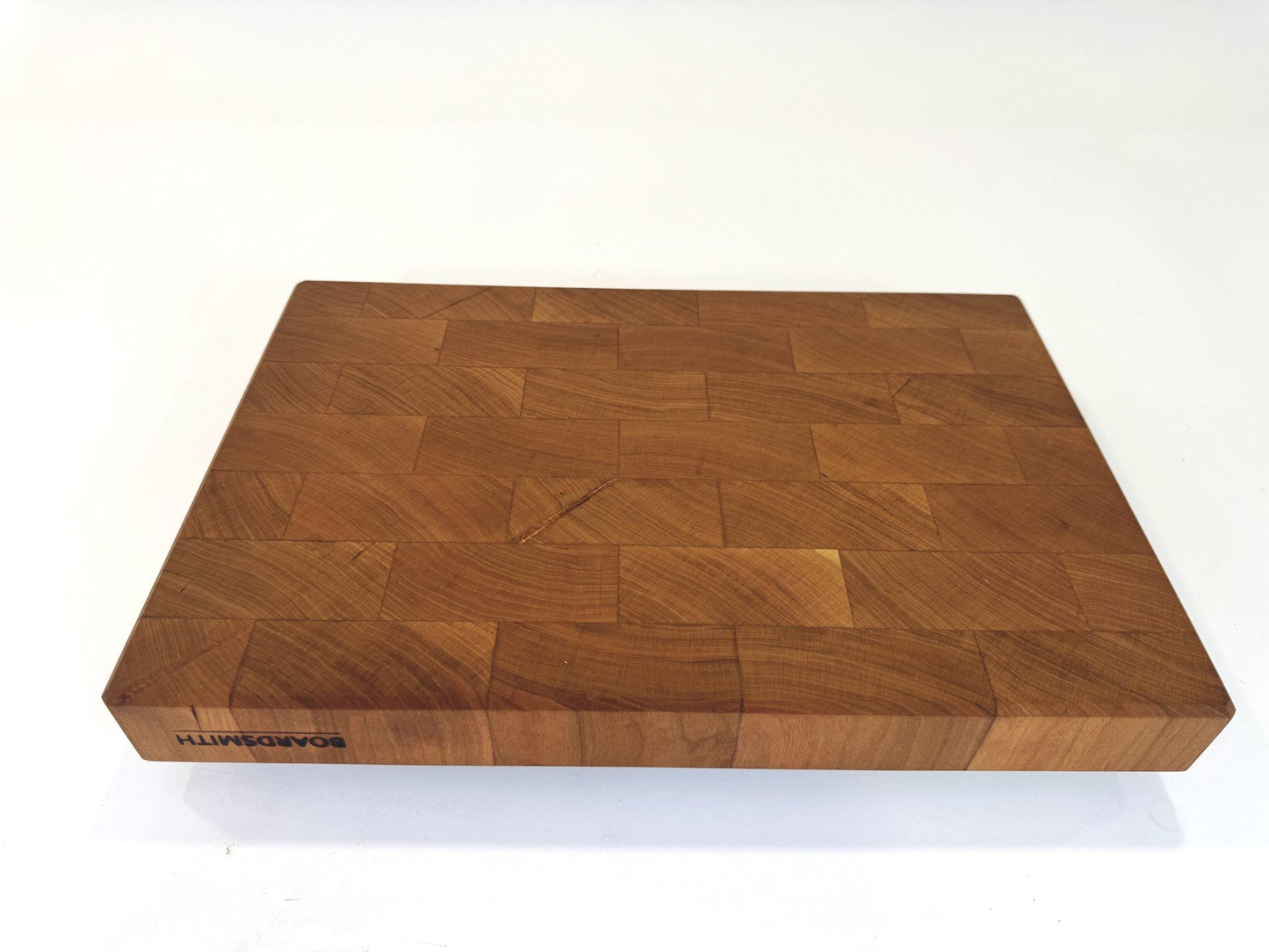 570 Cherry 18 x 12 x 2