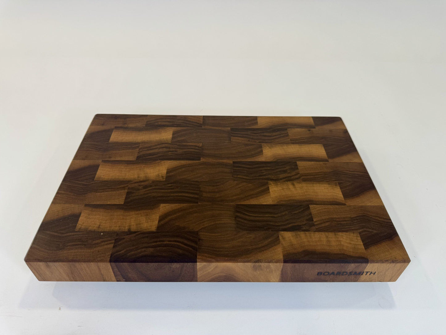 571 Walnut 18 x 12 x 2