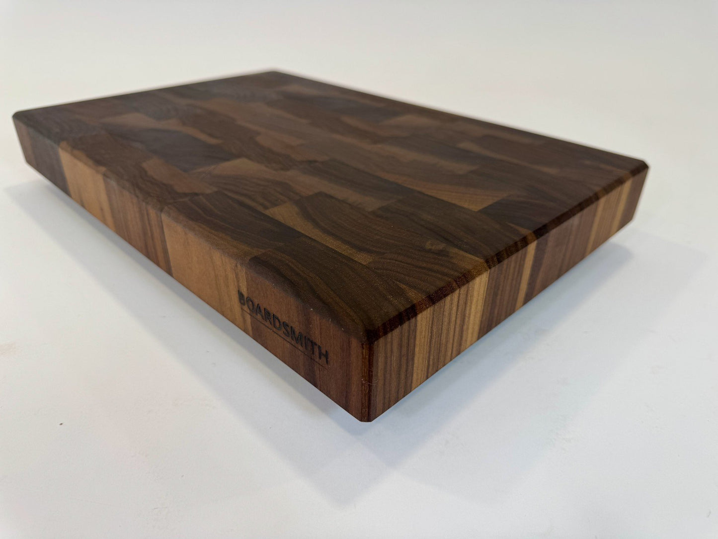 573 Walnut 18 x 12 x 2