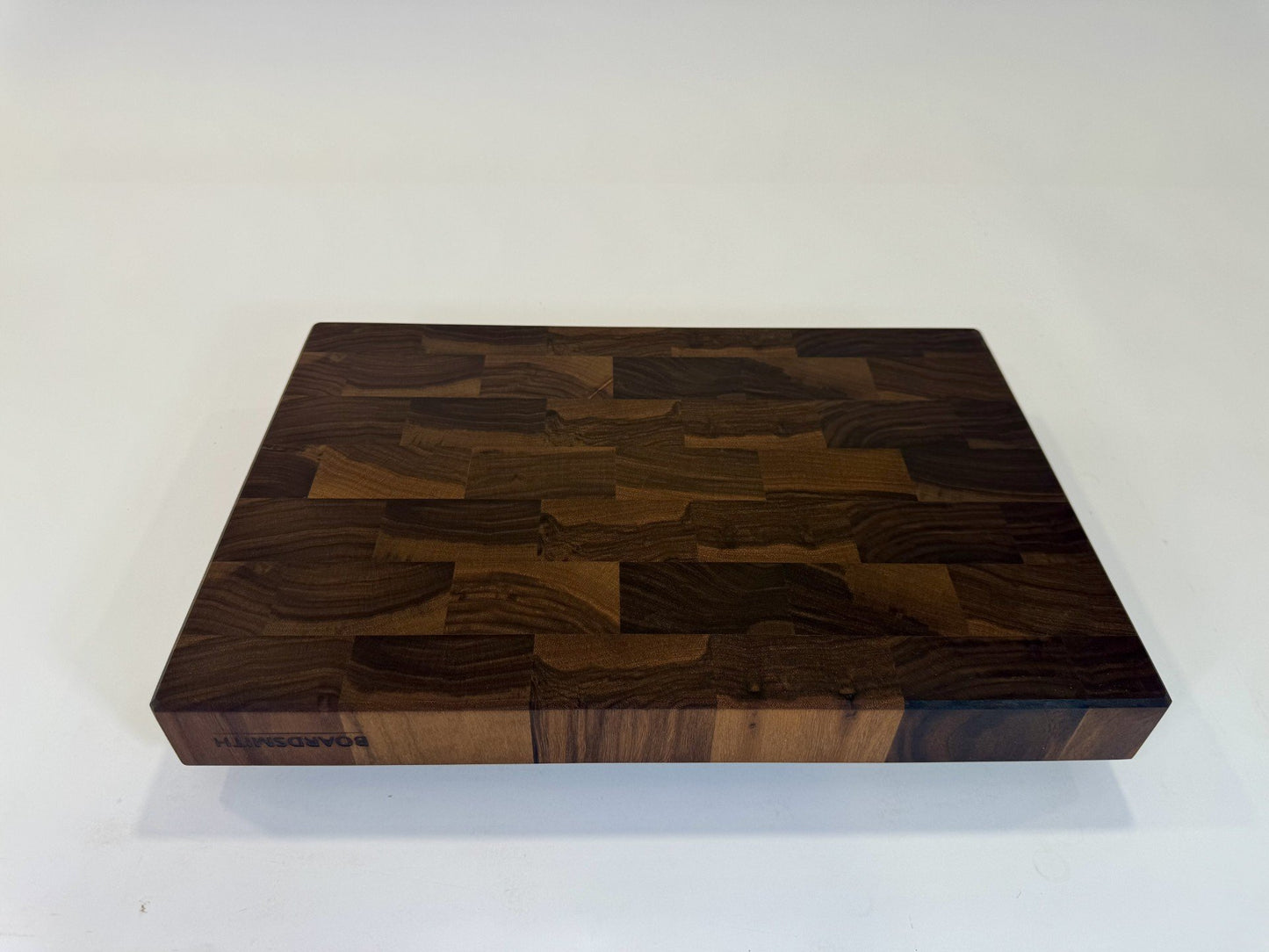 573 Walnut 18 x 12 x 2