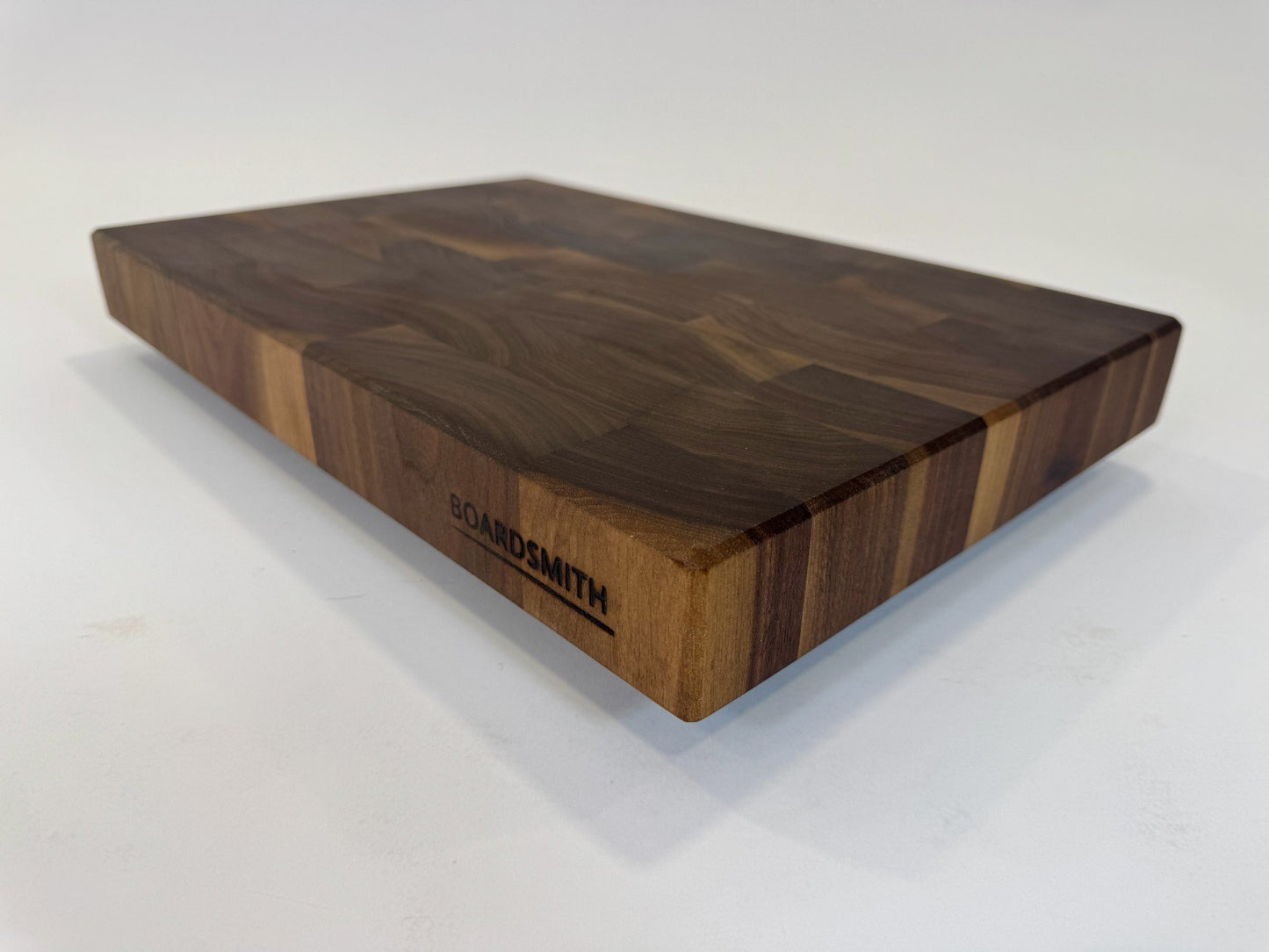 583 Walnut 18 x 12 x 2