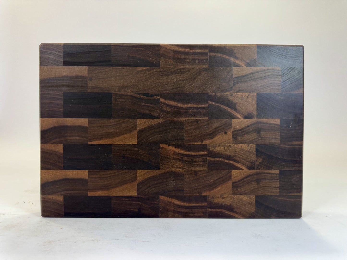 614 Walnut 18 x 12 x 2