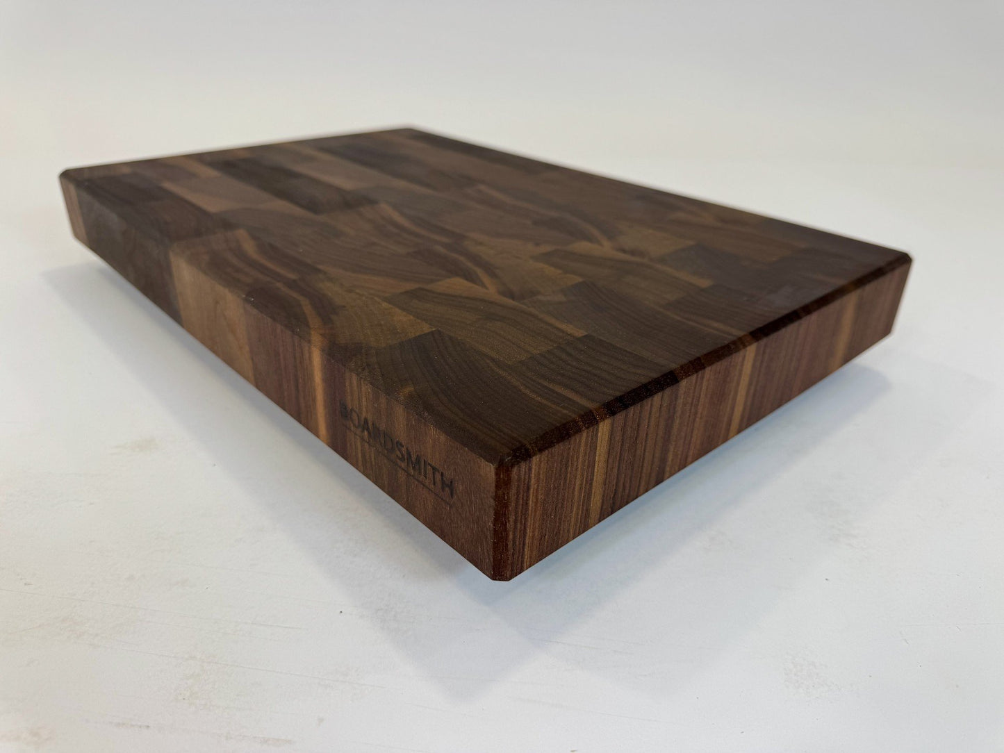 614 Walnut 18 x 12 x 2