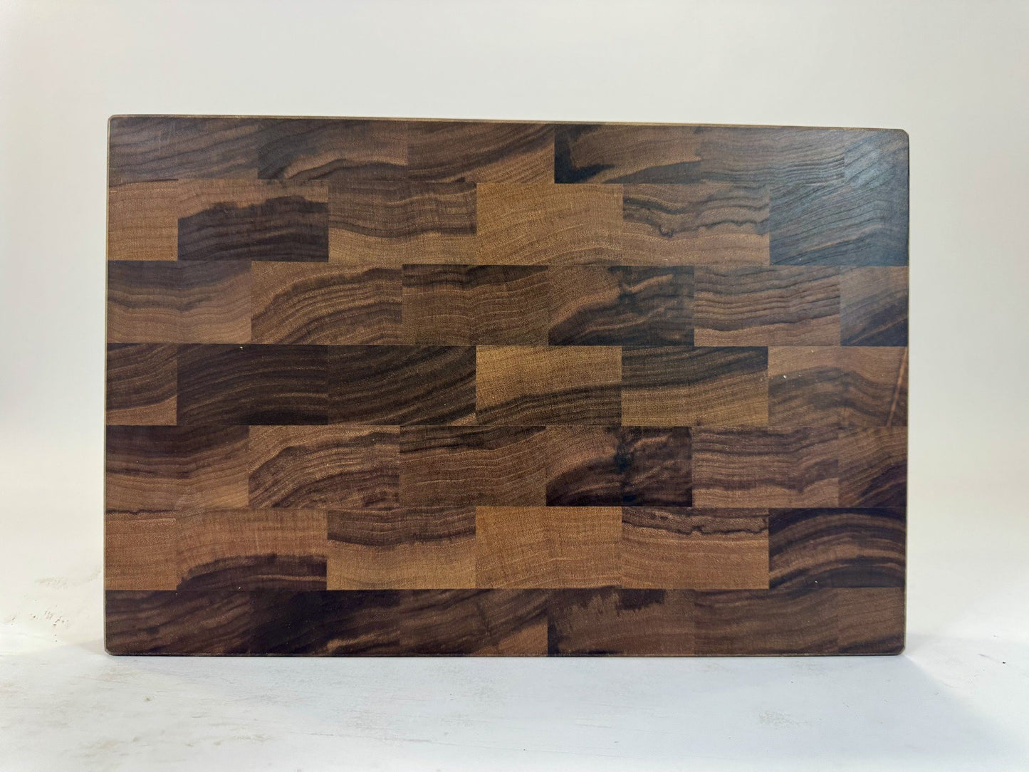 618 Walnut 18 x 12 x 2