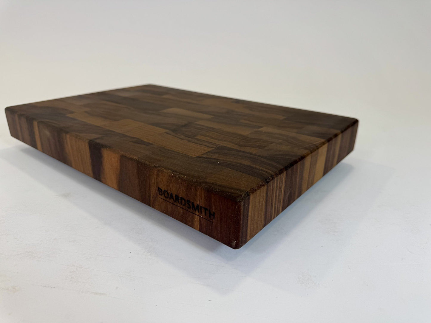 618 Walnut 18 x 12 x 2