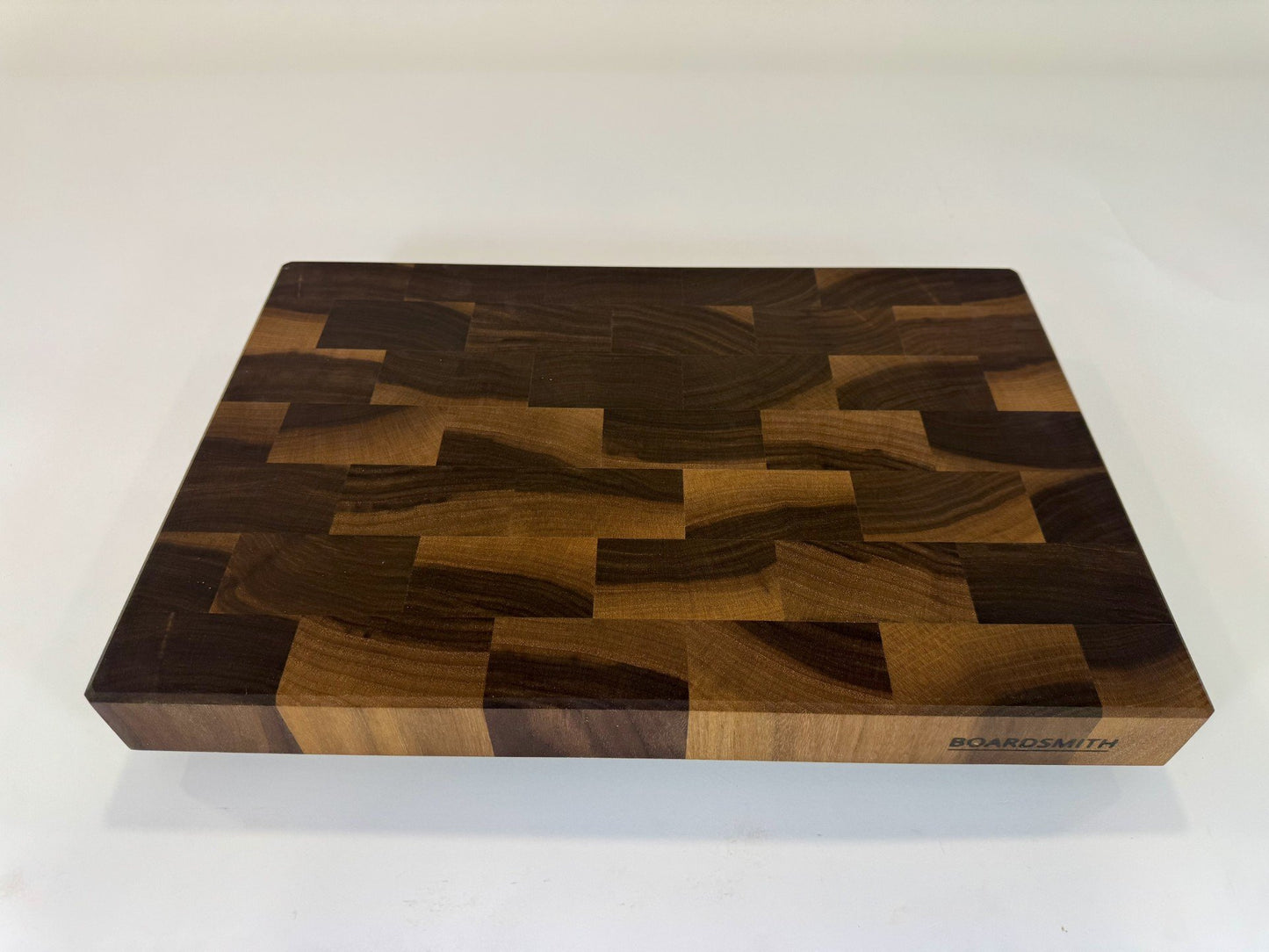 623 Walnut 18 x 12 x 2