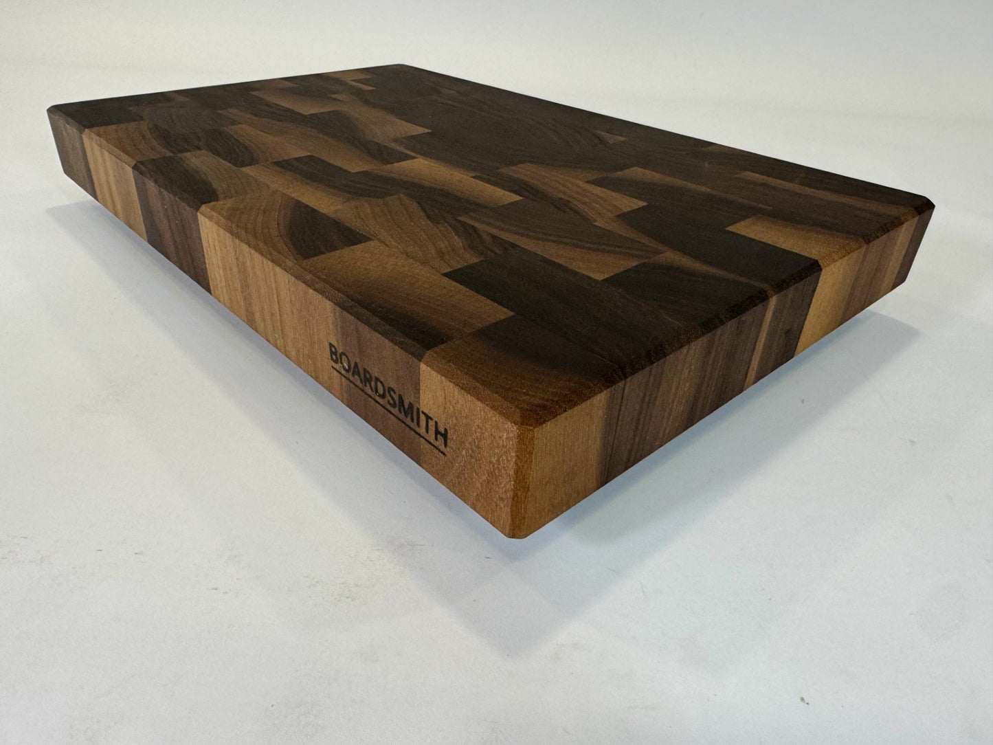 623 Walnut 18 x 12 x 2