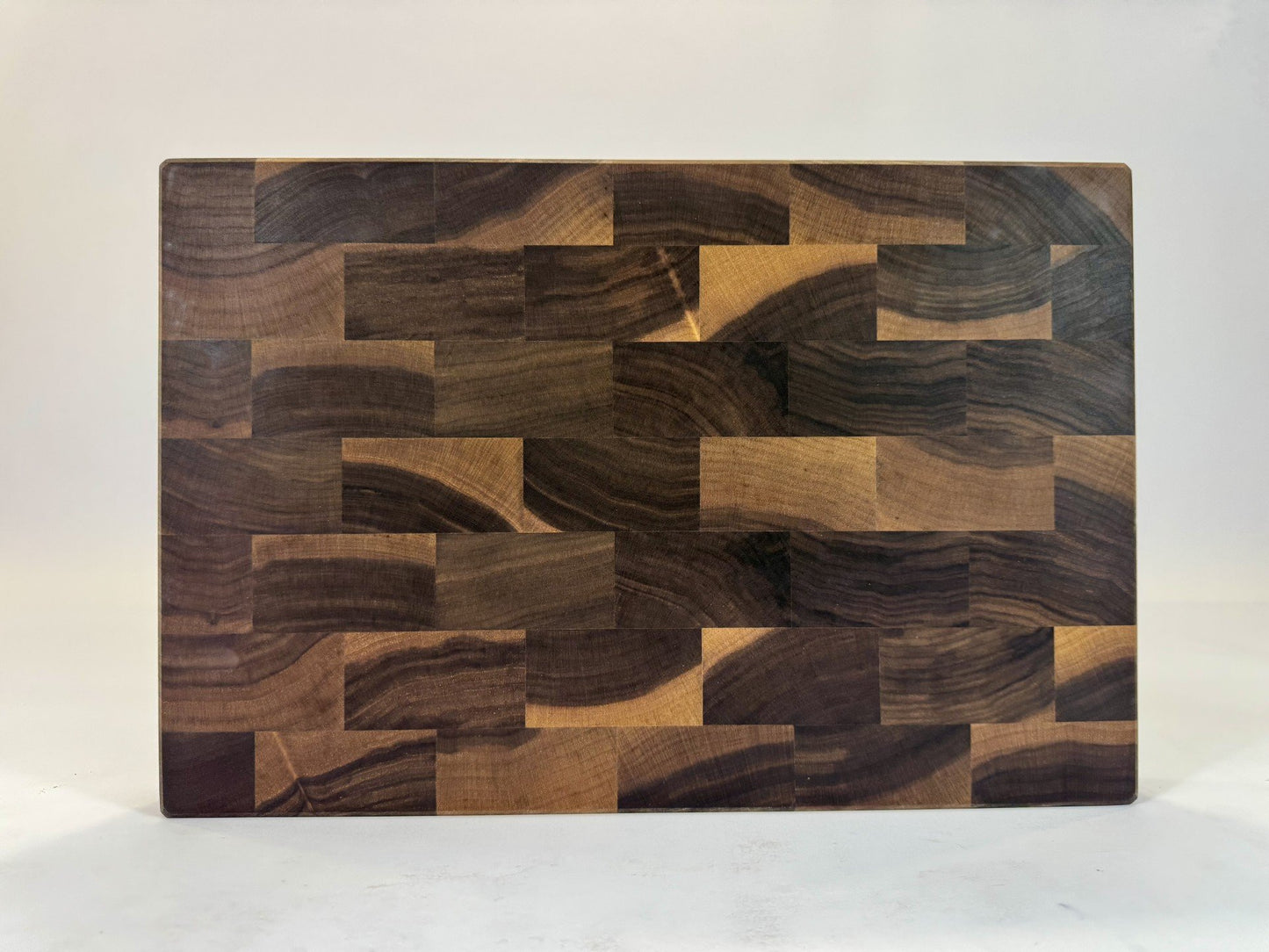 627 Walnut 18 x 12 x 2