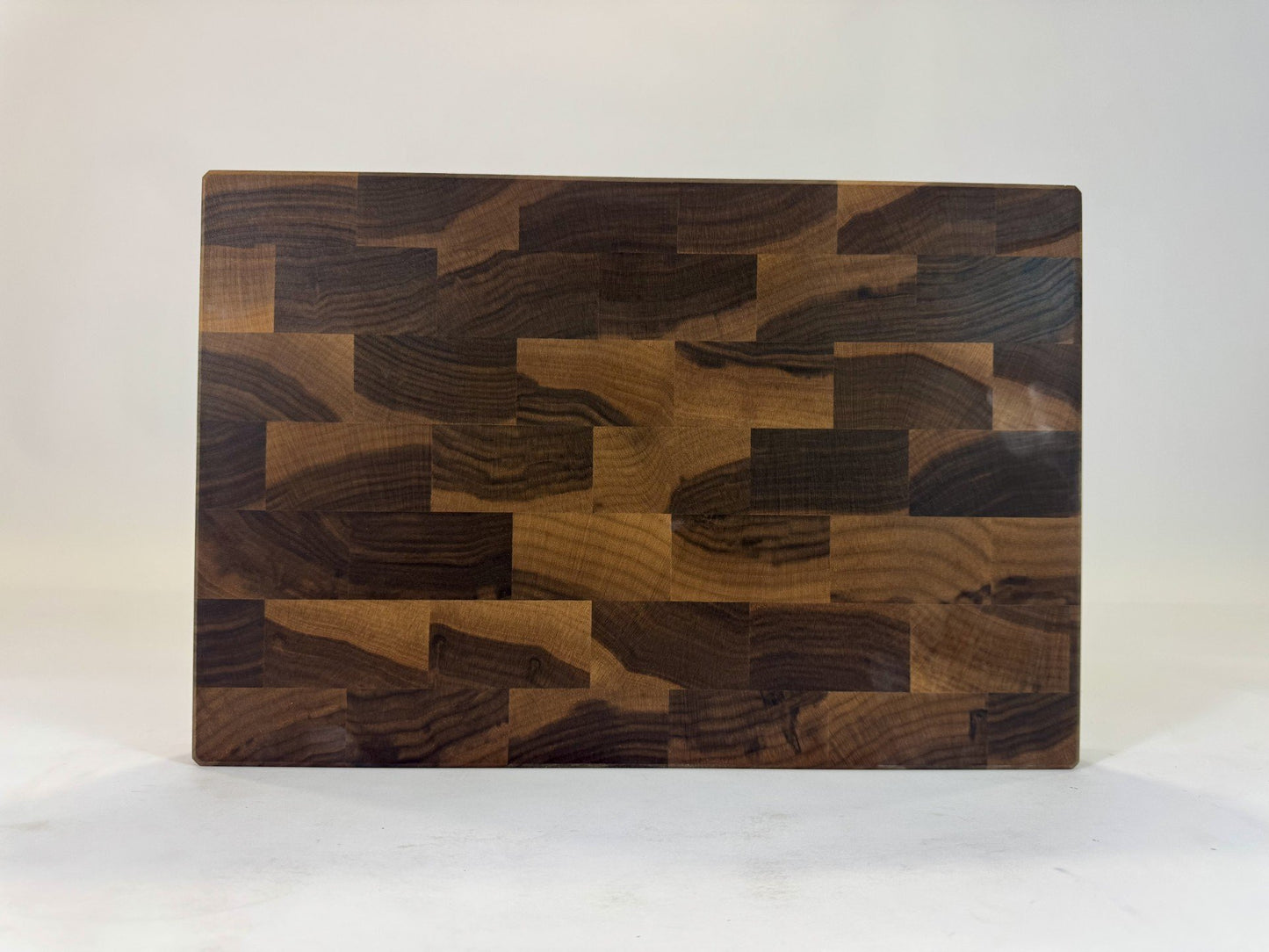 631 Walnut 18 x 12 x 2